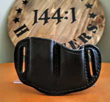 Load image into Gallery viewer, Sig Sauer P365 Minimalist Double Magazine Belt Holster in Black Italian Leather